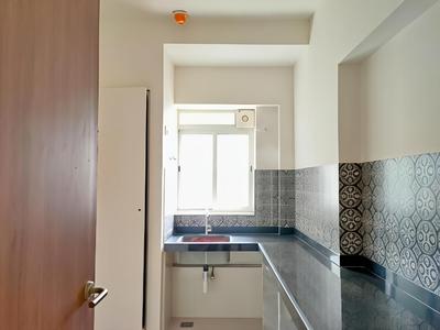 Kitchen Image of 850 Sq.ft 2 BHK Apartment / Flat for rent in Lodha Amara, Kolshet Thane for Rs. 32000