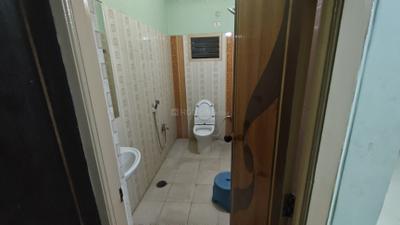 Image of 1700 Sq.ft 3 BHK Apartment / Flat for rent in Kothapet, Hyderabad for Rs. 25000
