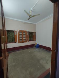 Bedroom Image of 2000 Sq.ft 2 BHK Builder Floor for rent in Dunlop Kolkata for Rs. 13000