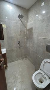 Bathroom Image of 800 Sq.ft 2 BHK Builder Floor for sale in Paschim Vihar New Delhi for Rs. 13500000