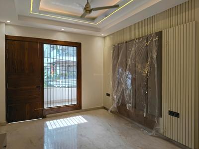 Bedroom Image of 2600 Sq.ft 4 BHK Builder Floor for sale in Indirapuram Ghaziabad for Rs. 35000000