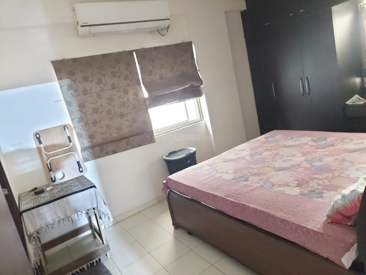 TIRTHDHAM APARTMENT BODAKDEV AHMEDABAD Bedroom 1