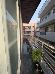 Balcony Image of 1350 Sq.ft 3 BHK Builder Floor for sale in Janakpuri New Delhi for Rs. 37500000