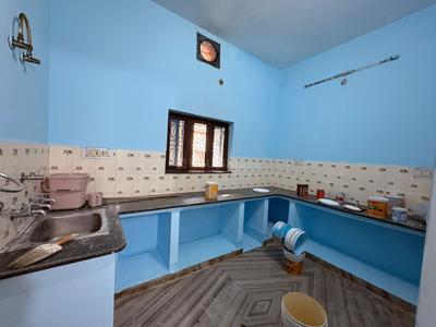 Kitchen Image of 800 Sq.ft 2 BHK Builder Floor for rent in Mohkam Pur Kala Dehradun for Rs. 9000