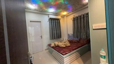 Bedroom Image of 800 Sq.ft 2 BHK Builder Floor for rent in Picnic Garden Kolkata for Rs. 22000