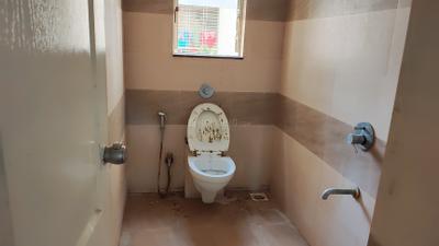 ARV Royale Bathroom One 3