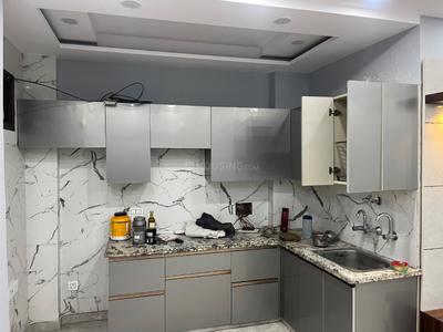 Kitchen Image of 700 Sq.ft 2 BHK Builder Floor for rent in Ramesh Nagar New Delhi for Rs. 25000