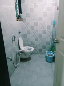 Bathroom Image of 900 Sq.ft 2 BHK Apartment / Flat for rent in Vastushodh Cavansite, Warje Pune for Rs. 35000