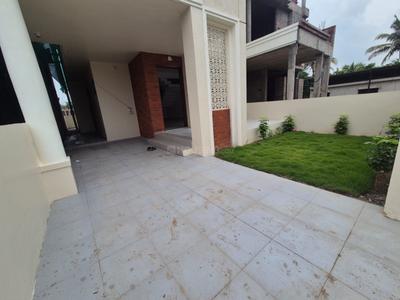 Balcony Image of 2500 Sq.ft 4.5 BHK Villa for sale in Bill Vadodara for Rs. 12000000