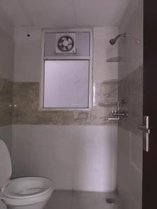 Common Bathroom Image of 945 Sq.ft 2.5 BHK Apartment / Flat for sale in NBCC Golf Homes, Noida Extension Greater Noida for Rs. 7200500