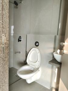 Common Bathroom Image of 750 Sq.ft 2 BHK Apartment / Flat for sale in Gurukrupa Marina Enclave Wings Q And R With Kindergarten Phase IV, Malad West Mumbai for Rs. 16900000
