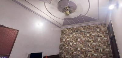 Bedroom Image of 900 Sq.ft 2 BHK Builder Floor for sale in Shahdara New Delhi for Rs. 5000000