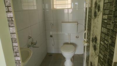 Bathroom Image of 650 Sq.ft 1 BHK Apartment / Flat for rent in Kadugodi Bengaluru for Rs. 15000