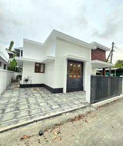 Image of 900 Sq.ft 3 BHK Independent House for sale in Kongorppilly, Kochi for Rs. 3800000