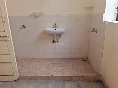 Balcony Image of 950 Sq.ft 2 BHK Builder Floor for rent in New Malakpet Hyderabad for Rs. 14000