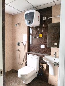 Bedroom One Image of 1950 Sq.ft 3 BHK Apartment / Flat for rent in Shree Vardhman Victoria, Sector 70 Gurgaon for Rs. 42500