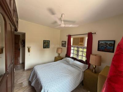 Bedroom Image of 900 Sq.ft 2 BHK Apartment / Flat for sale in Bandra West Mumbai for Rs. 57500000