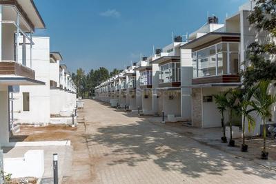 Image of 4500 Sq.ft 4 BHK Villa for sale in Pushpam Woods, Sarjapur, Bengaluru for Rs. 35000000