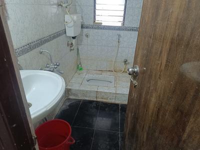Bathroom Image of 1000 Sq.ft 2 BHK Apartment / Flat for sale in Atul Blue Horizon, Malad West Mumbai for Rs. 25000000