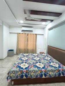 Bedroom Image of 1304 Sq.ft 2 BHK Apartment / Flat for rent in Sudarshan Green, Sola Ahmedabad for Rs. 28500