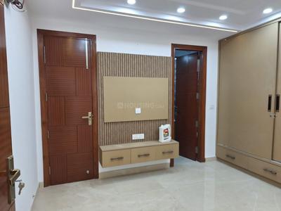Bedroom Image of 1450 Sq.ft 3 BHK Builder Floor for sale in Janakpuri New Delhi for Rs. 21000000