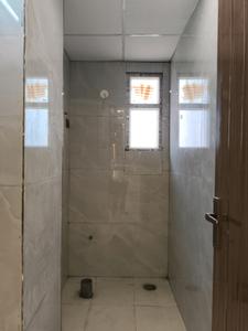 Common Bathroom Image of 1450 Sq.ft 3 BHK Apartment / Flat for sale in Noida Extension Greater Noida for Rs. 4800050