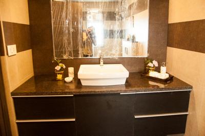 Adroit Artistica Bathroom 2