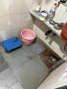 Bathroom Image of 1260 Sq.ft 2 BHK Apartment / Flat for sale in Vastrapur Ahmedabad for Rs. 6000000