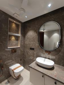 Bathroom Image of 3200 Sq.ft 4.5 BHK Builder Floor for sale in Independent Floors At DLF City Phase IV, DLF Phase 4 Gurgaon for Rs. 47500000