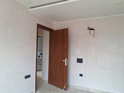 Bedroom Image of 1200 Sq.ft 3 BHK Builder Floor for sale in Raja Garden New Delhi for Rs. 25100000