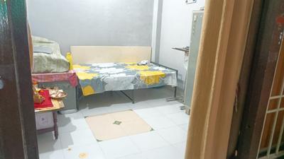 Bedroom Image of 800 Sq.ft 7 BHK Independent House for sale in Sikandar Kampoo Gwalior for Rs. 6000000