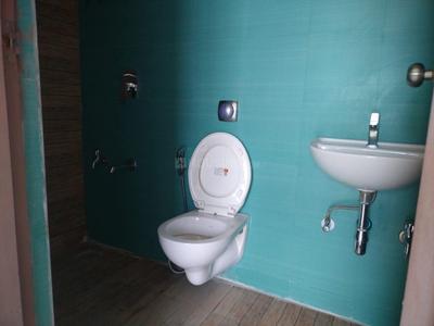 Bathroom Image of 600 Sq.ft 2 BHK Apartment / Flat for rent in Lodha Quality Home Tower 3, Thane West Thane for Rs. 34000