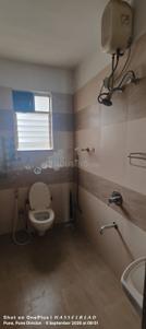 Bathroom Image of 980 Sq.ft 2 BHK Apartment / Flat for rent in Hadapsar Pune for Rs. 25000