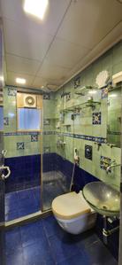 Bathroom Image of 2304 Sq.ft 3 BHK Villa for rent in Chembur Mumbai for Rs. 180000