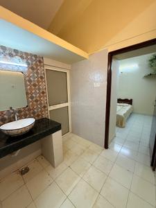 Bathroom Image of 463 Sq.ft 1 BHK Apartment / Flat for rent in Calangute Goa for Rs. 18000