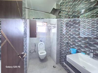 Bathroom Image of 1790 Sq.ft 3 BHK Apartment / Flat for rent in Morabadi Ranchi for Rs. 25000