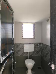 Common Bathroom Image of 958 Sq.ft 2 BHK Apartment / Flat for sale in Nishi Apurva Ratn, Kalyan West Kalyan for Rs. 7500000