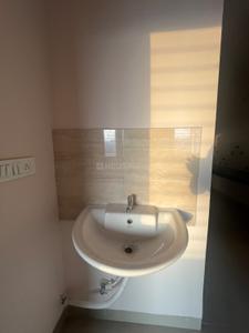 Bathroom Image of 650 Sq.ft 2 BHK Apartment / Flat for sale in Rau Indore for Rs. 2700000