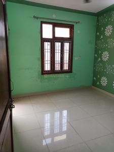 Bedroom Image of 800 Sq.ft 2 BHK Builder Floor for rent in Preet Vihar New Delhi for Rs. 17000