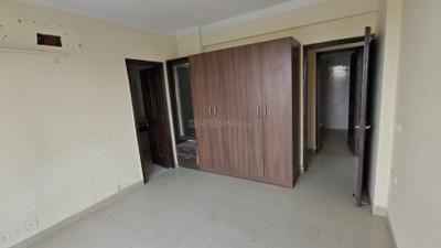 Bedroom Image of 1800 Sq.ft 3 BHK Apartment / Flat for sale in Shipra Srishti, Indirapuram Ghaziabad for Rs. 30000000