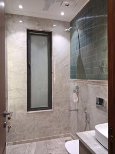 Common Bathroom Image of 1800 Sq.ft 3 BHK Builder Floor for rent in Paschim Vihar New Delhi for Rs. 40000