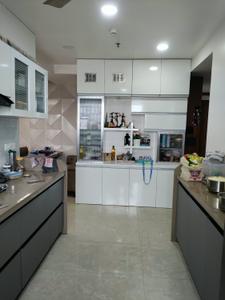 Kitchen Image of 1900 Sq.ft 3 BHK Apartment / Flat for rent in Sky Line Shreeji The Status, Parijat Nagar Nashik for Rs. 55000