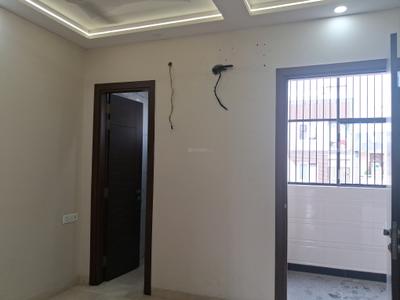 Bedroom Image of 756 Sq.ft 2 BHK Builder Floor for rent in Paschim Vihar New Delhi for Rs. 35000