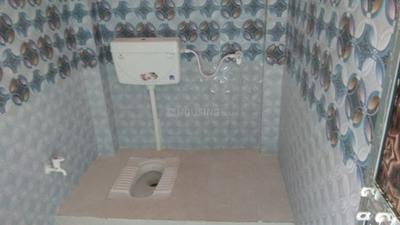 Bathroom Image of 1750 Sq.ft 2 BHK Independent House for rent in Ishaq Chack Bhagalpur for Rs. 6999