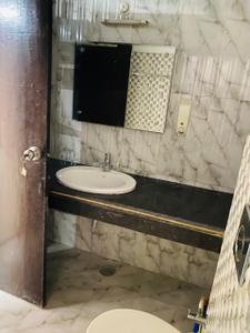 Bathroom Image of 2152 Sq.ft 3 BHK Builder Floor for rent in Gomti Nagar Lucknow for Rs. 32000