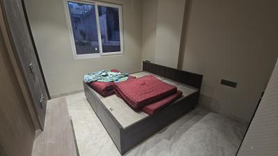 Bedroom Image of 920 Sq.ft 2 BHK Builder Floor for rent in Paschim Vihar New Delhi for Rs. 36000