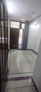 Bedroom Image of 900 Sq.ft 2 BHK Builder Floor for rent in Ramesh Nagar New Delhi for Rs. 34000