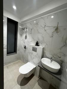 Bathroom Image of 937 Sq.ft 2 BHK Apartment / Flat for sale in JP Codename Matunga Origins, Matunga East Mumbai for Rs. 33800000