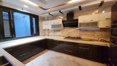Kitchen Image of 5500 Sq.ft 6 BHK Duplex for sale in Punjabi Bagh New Delhi for Rs. 98000000