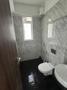 Bathroom Image of 800 Sq.ft 1 BHK Apartment / Flat for rent in Disha Tulip Phase 1, Juhu Mumbai for Rs. 110000